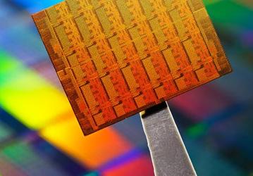 Intel показала футуристический 48-ядерный процессор